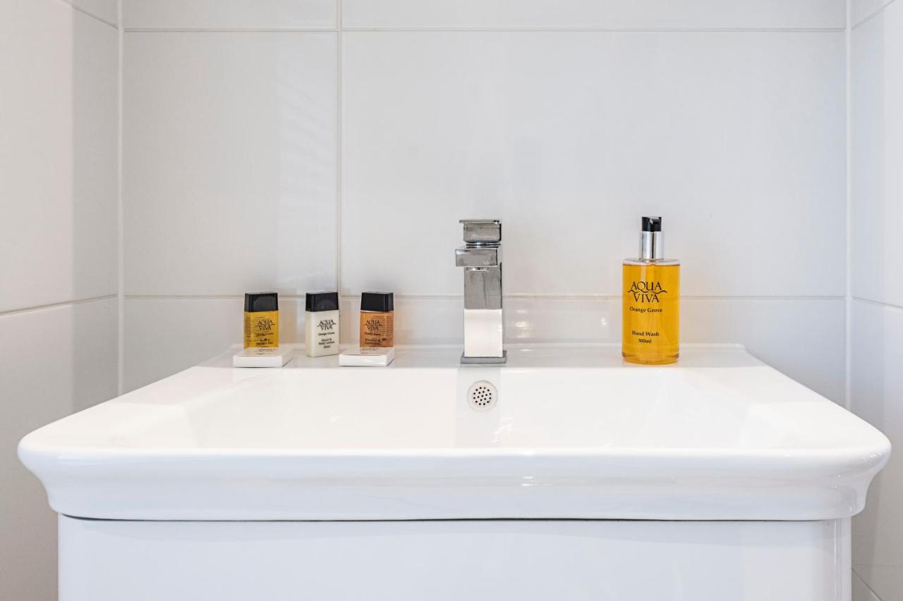 Appartement Cozy And Serene Brand-New Flat In Kilburn, Londres Extérieur photo